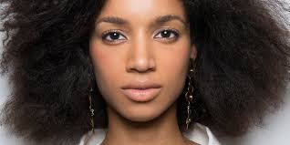 Les coiffures idéales pour les cheveux crépus. Coiffures Pour Les Cheveux Crepus Marie Claire