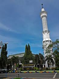 Tumbuhan dengan ciri khas tidak berbunga tetapi malah menghasilkan spora. Singgah Ke Masjid Masjid Agung Baitunnur Pati Jawa Tengah