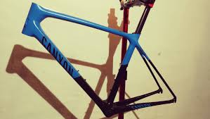 Model exact un 999, year 1999. Canyon Carbon Rahmen Lackiert Europa Blau Mit Keirin Sunlight Metropolis Grau