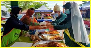 Ngintip tante mandi di kampung. Pkpb Raja Sehari Lengkap Berbaju Pengantin Buat Majlis Kenduri Kahwin Di Pasar Tani Soya Lemon