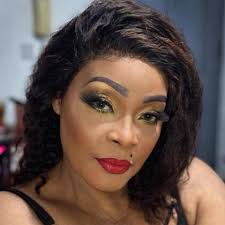 Émission Le Code : Tina Glamour revient sur la rumeur avec Shanaka Yakuza «  C'était un buzz pour attirer l'attention de mon fils sur moi… Shanaka ne  peut pas être un homme