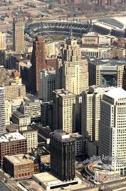 Detroit Skyline Looking Noth Detroit Michigan Beautiful Urban Decay Being Restored To Its Full Potential Detroit City Detroit Skyline Detroit Rock City