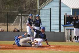 Knights sweep Sunday doubleheader, split series opener against Lindsey  Wilson