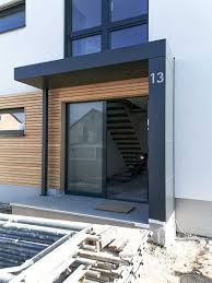Eingangsuberdachung Vordach Eingangsuberdachung Vordach In 2020 House Entrance House Exterior Glass Porch
