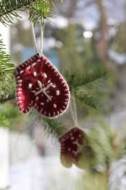 May 27, 2021 · turn wood slices into charming one of our christmas ornament ideas. 40 Diy Christmas Ornament Ideas Best Homemade Christmas Tree Ornaments