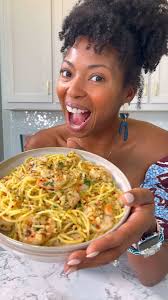 Maria Devitt (mariadevitt)