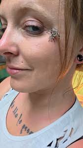 Is the dead tarantula male or female?