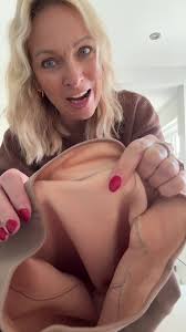 Stunning Black Dress Review: Fashion Must-Have