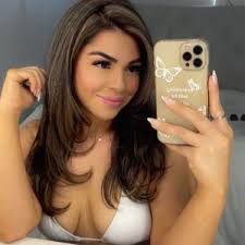 Ashley Olmos (@ashleyolmos96)