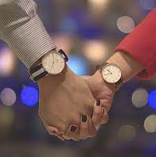 صور ساعات للمرتبطين جميلة اجمل هدايا كابلز ساعات يد جميلة فوتوجرافر romantic couples photography cute love couple wedding couple poses photography