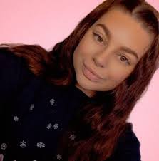 Christie Piper's Instagram, Twitter & Facebook