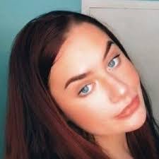 Abby Cartwright's Instagram, Twitter & Facebook