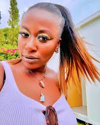 New hair, who dis?! 😛 It's #bandcampfriday today (woohoo) so go check out  my new release n if you're able to buy then all sales go to direct to the  artist