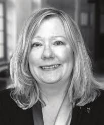 Leslie Dougherty's Instagram, Twitter & Facebook