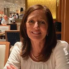 I was so lucky to be able to celebrate the Acqualina Spa Five Star rating  for 2022 with my wonderful team! Can't wait for next year celebration ❤️