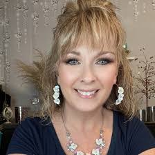 Tanya Cason's Instagram, Twitter & Facebook