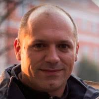 100+ perfiles de «Harangus»