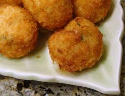 Le polpette fritte al sugo sono ancora più gustose. Le Crocchette Di Riso Avanzato Al Forno Per Evitare Gli Sprechi Gustoblog