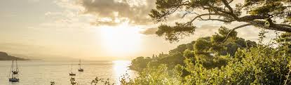 Gîte 2 à 8 personnes 415€ / 1345€. Ferienwohnungen Provence Alpes Cote D Azur Gites De France