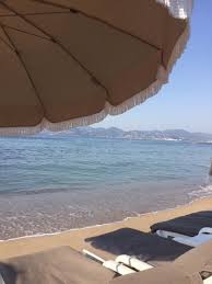 Le Benitier Beach And Restaurant In Cannes Mer De Sable Plage Bord De Mer