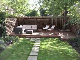 Handsome Landscape Ideas Corner Lot For Landscaping Ideas Pertaining To Corner House La Small Backyard Landscaping Backyard Landscaping Designs Modern Backyard