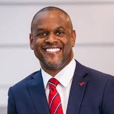 Dallas Forbes's Instagram, Twitter & Facebook