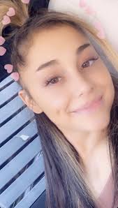 Tränen können auch echt sein. Make Up Ariana Grande Ungeschminkt