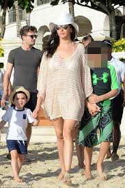 His father has been following a healthy diet since the early of 2018. Spotted Eric Cowell In Barbados With Mum Lauren Silverman And Dad Simon Cowell Sunuva News Sunuva