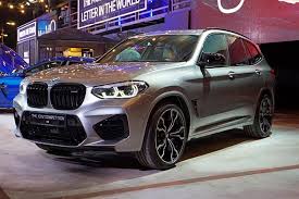 The wider body does mean passengers get more shoulder room, but the difference is slight. Bmw X1 Vs Bmw X3 Specs And Feature Details Wapcar