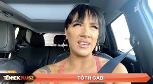 TV2 y Tóth Gabi inventaron un anuncio de programa de entretenimiento usando  el suicidio adolescente como gancho. : r/hungary