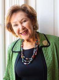 Elnora Gomez's Instagram, Twitter & Facebook