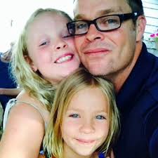 Chris Donoghue (@dingodonoghue)