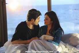 Ask Laftan Anlamaz 28 Bolum Resimleri Ve Fragmani Surpriz Ziyaretci Kim Dizi Haber Dizi Tv Hayat And Murat Cute Love Couple Relationship Goals Pictures