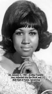 En este último viernes de 2025 recordamos a una cantante, compositora y  multiinstrumentista que le puso alegría y sentimientos a su vida y carrera  a través de su música. Nos regaló soul,