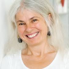 Erfahrungen Invisalign Methode bei Dr. Justina Sabukoschek