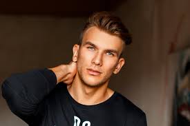 It may vary from above the ears to below the chin. Undercut Personal Guide All About How To Cut Style Menshaircuts