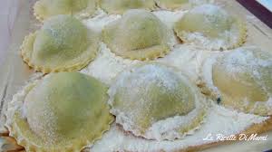 Ideale per il fai da te, dedicata anche agli inesperti di cucina, perfetta per uso professionale. Homemade Ravioli Di Ricotta E Spinaci Con Ricotta Fatta In Casa Youtube
