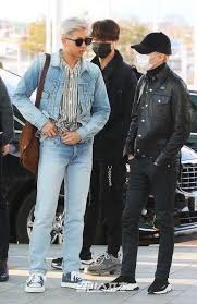 Arab Army S On Twitter Airport Style Bts Airport Korean Fashion
