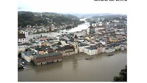Die enormen wassermassen, die in den letzten tagen entlang der . Hochwasser In Passau Donau Erreicht Pegelstand Von Uber 9 Meter