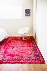 Simple Red Rug Bedroom In 2020 Home Decor Home Interior Design