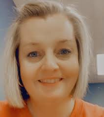 Robin King Hall a huge HAPPY Birthday girl🎂🎂🎂 may your day be filled  with joy, laughter, and happiness! May ￼this trip around the Sun, be the  best one ever🎂🎂🎂🎂🎂