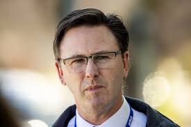 Police investigate two separate stabbings in North Bendigo, Kennington