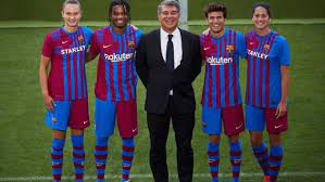 Riqui puig celebra el gol de penalti que dio al barça el pase a la final de la supercopa.efe. Fc Barcelona La Liga Laporta Shows Closeness With Riqui Puig Marca