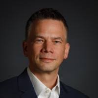 Alex Kelch's Instagram, Twitter & Facebook