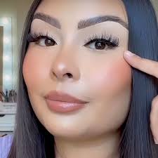 Lily Flared Strip Lash