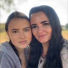 Any recommendations for someone who does manicure & pedicures locally