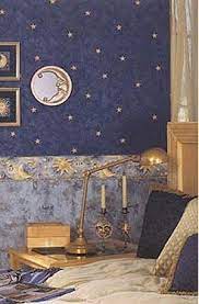 Pin By Thomitchka Alexis On Future Home Or Apartment Decor Wallpaper Walls Bedroom Gold Living Room Walls Space Themed Bedroom