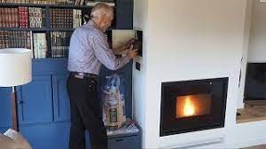 Merci pour votre compréhension et prenez soin de vous. Un Insert Automatique A Granules De Bois Aide Par La Prime Air Bois Youtube