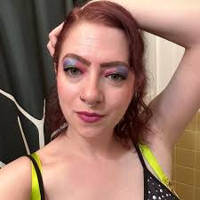 Kristen Wargo's Instagram, Twitter & Facebook