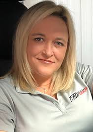 Ashley Waller's Instagram, Twitter & Facebook